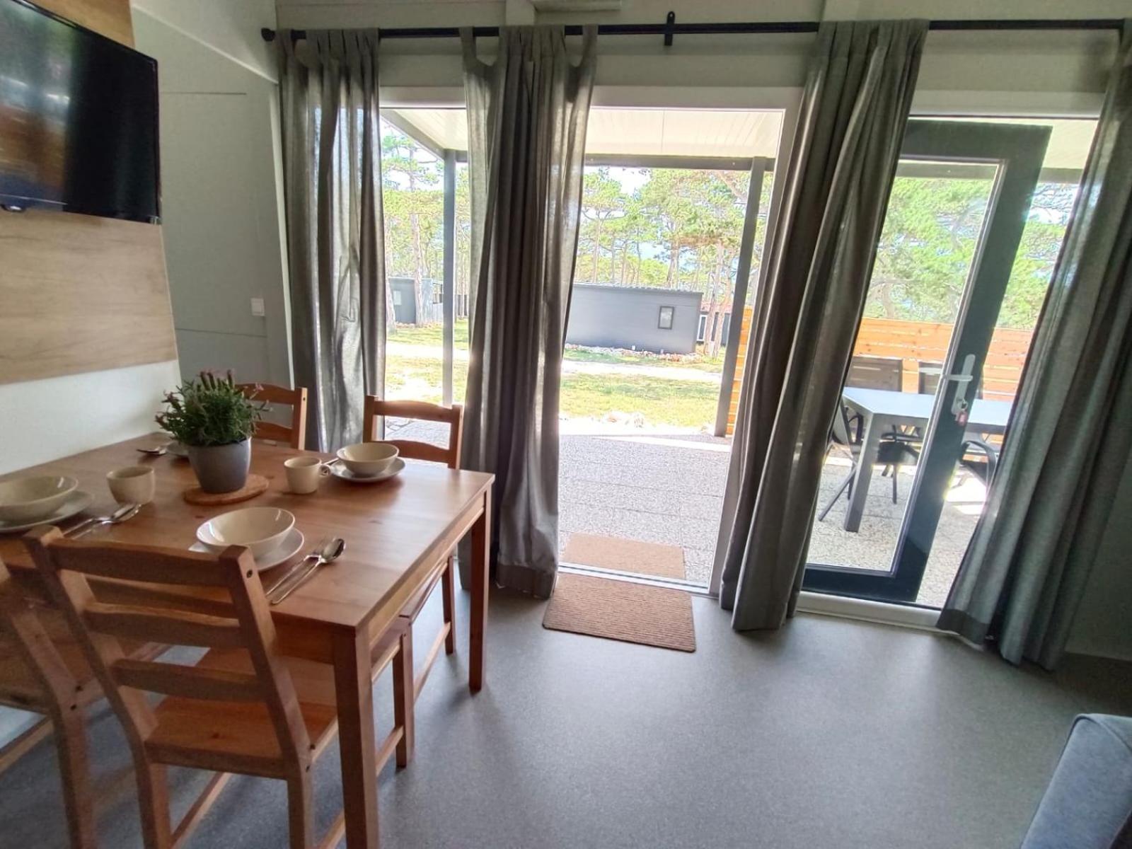 Hotel Camping Planik Ražanac Zewnętrze zdjęcie